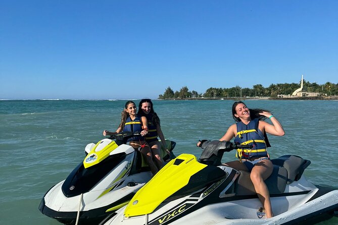 30 Minute Jet Ski Ride along Isla Verde Beach - Who gets the best value from the $120 price