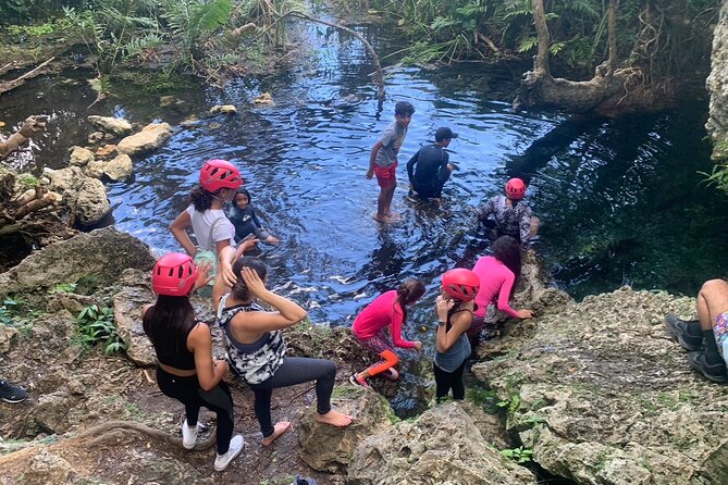 Adventure in Cave and the Guayaney Spring - What the guide adds to the experience