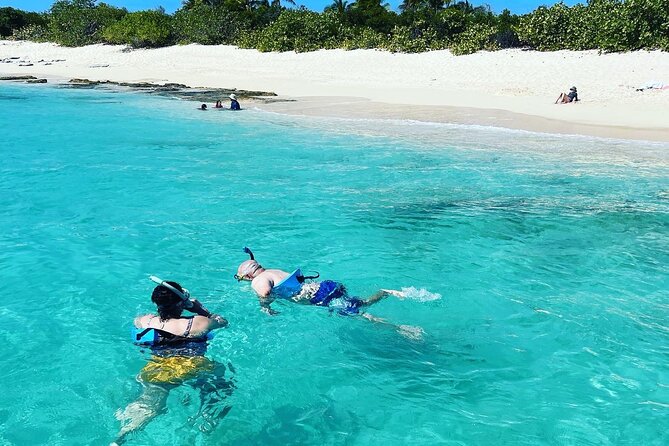 All inclusive Private Tour to Icacos and Palomino Island - A private boat day from Fajardo