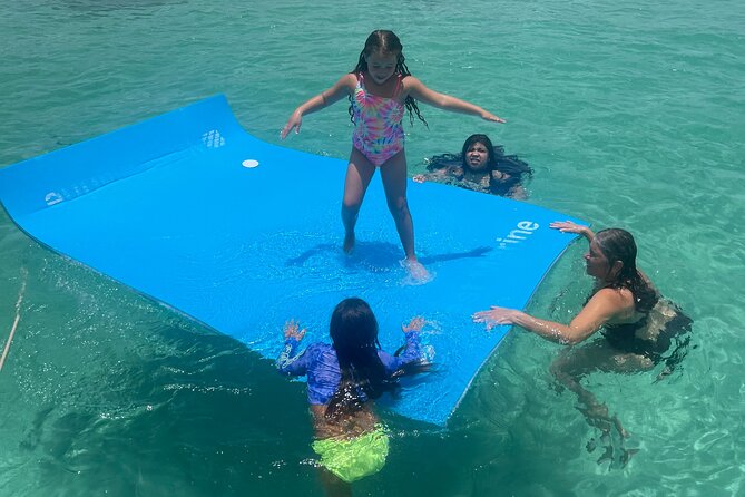 All inclusive Private Tour to Icacos and Palomino Island - What happens at the island stop