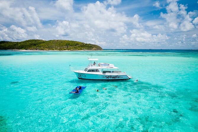 All Inclusive Snorkel and Slide Boat Tour: Icacos or Vieques - Boat size, group feel, and crew service