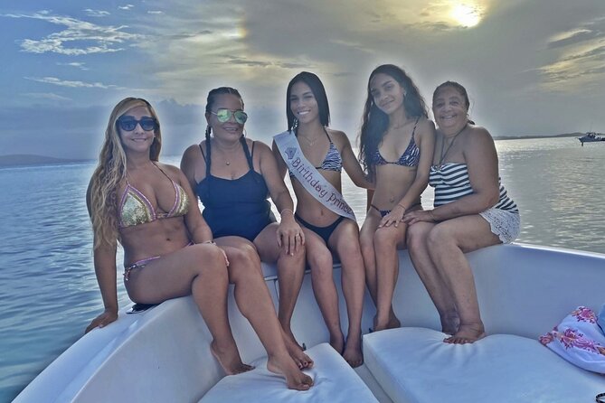 Boat trip in palomino /icacos /fajardo Puerto Rico - What your five hours look like on the beach