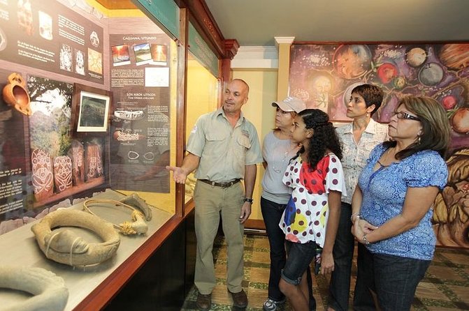 Caguas Cultural Day Trip from San Juan Including Botanical Garden and Lunch - Lunch in a garden setting