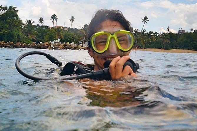 Discover Scuba Diving - Reaching the shallow coral reef