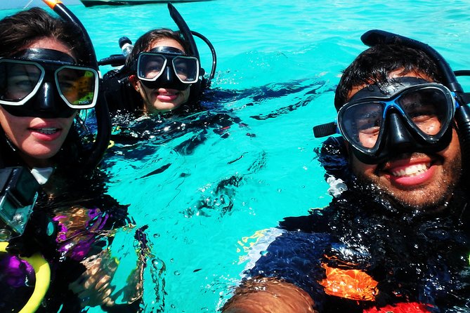 Discover Scuba Diving in San Juan: Perfect for First-Time Divers - Entering the shallow cove from the hotel beach