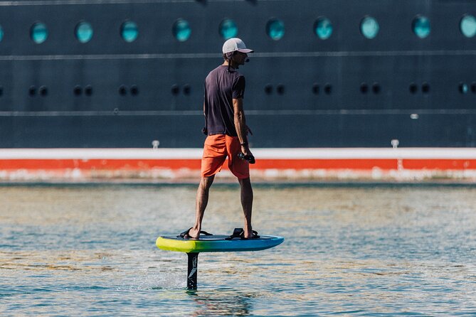 eFoil Lesson Old San Juan - Moving from the dock to the water lesson