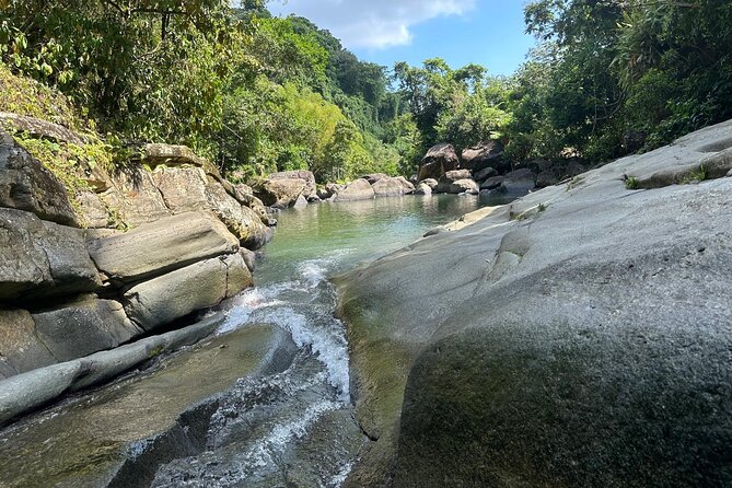 El Yunque & Beach Tour: Waterslide, Waterfall, Food, & Photos - Traditional food before Luquillo Beach