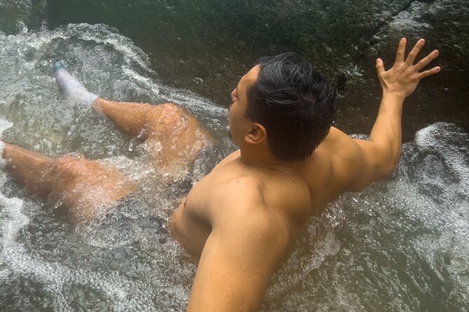 El Yunque Hike, Waterslide & Luquillo Kiosks Food with Transport - Luquillo Beach: a slower hour and a half