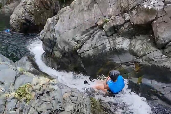El Yunque Rainforest - Waterslide, Cliff jump, and Rope swing! - Photos, snacks, water, and practical extras