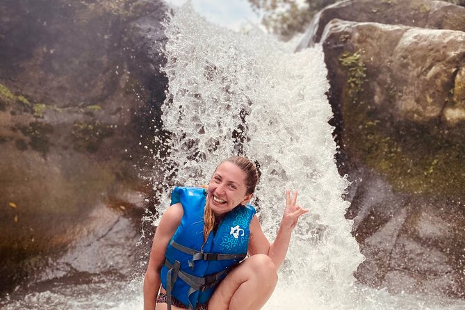 El Yunque: Waterslide and Plus Beach Round Trip - Guides make a real difference