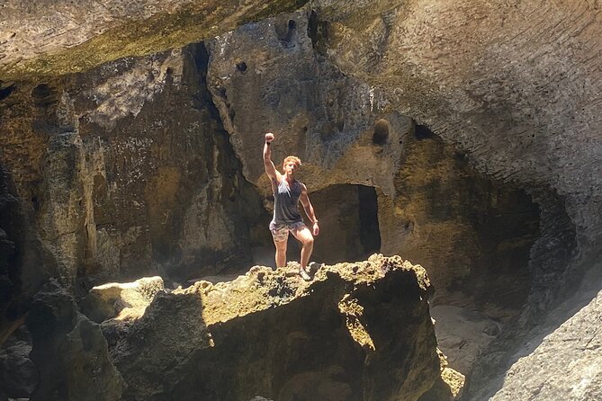Explore Cueva del Indio + La Poza del Obispo Beach - From San Juan to Arecibo by air-conditioned vehicle