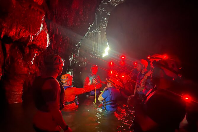 Explore Cuevas Charco Azul, Arenas and Playa de Aguas Cristalinas - A short coastal walk to Playa La Cueva Las Golondrinas