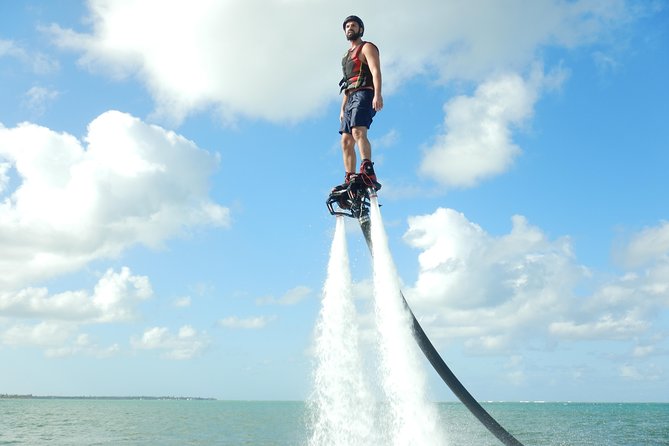 Flyboarding Experience in Luquillo Beach - The briefing and equipment check