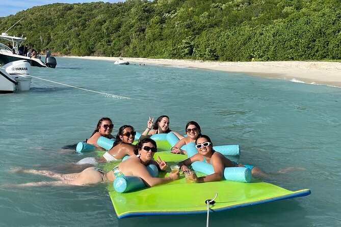 Full Charter All Inclusive for Icacos and Palomino - A boat built for a full day