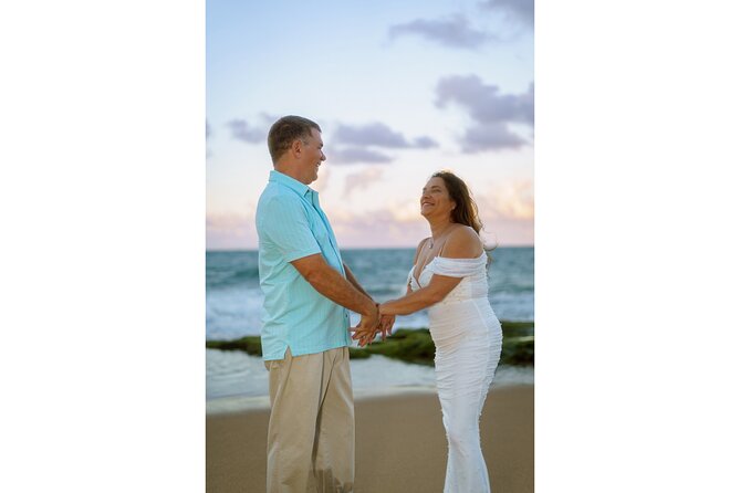 Golden Hour Beach Photo Shoot in San Juan - What Happens During the 40-Minute Shoot
