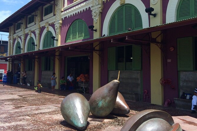 Half-Day: Old San Juan, Calle Cerra,Santurce, La Placita & Loíza - La Placita, Miramar, and Condado