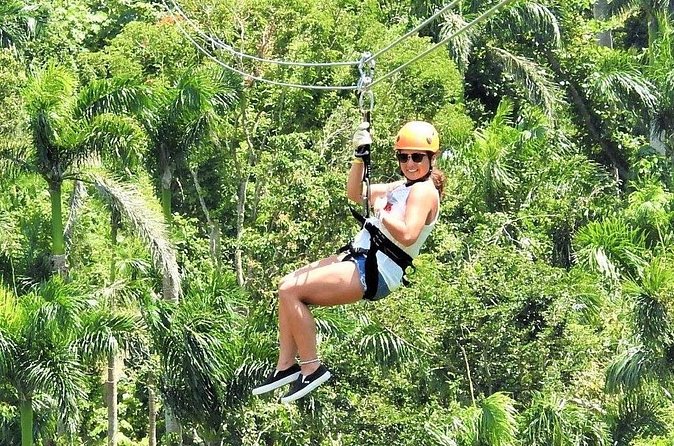 Half Day Tour in Rainforest Zipline Park with Transportation - What to wear and bring for Luquillo’s heat