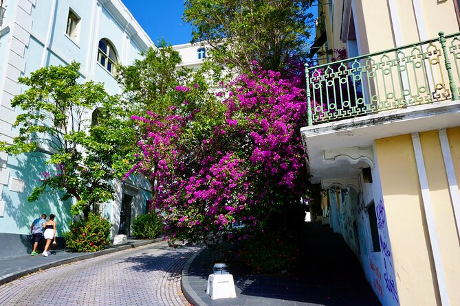 Historical Walking Tour of Old San Juan - La Rogativa and the stories carved into public spaces