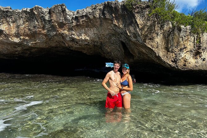 Lagoon Cave and Secluded Beaches Tour in Puerto Rico - La Poza de las Mujeres, where cave meets coast