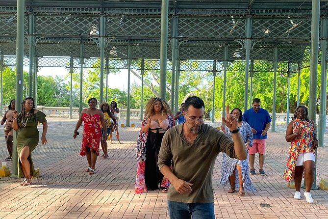 Learn Salsa In Paradise San Juan Puerto Rico - From the lesson to La Placita and La Factoría