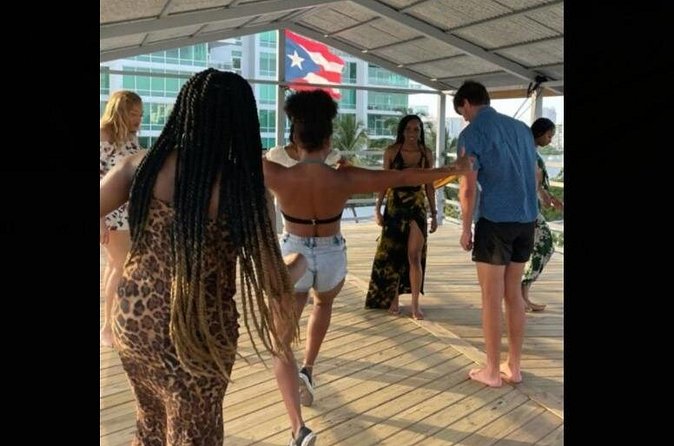 Learn Salsa in San Juan - Vivid beginner lesson - Who should book this class?