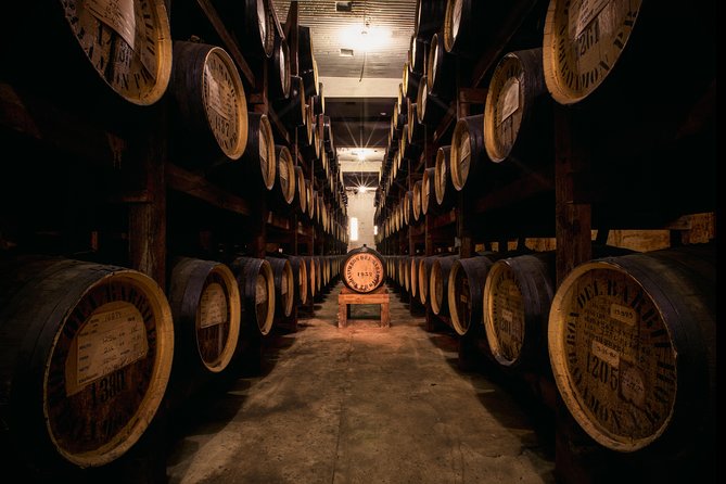 Old San Juan and Rum Factory Full-Day Tour: Minimum 8+ people - Lunch in the historic district