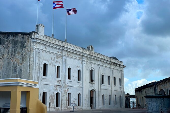 Old San Juan and San Cristobal Castle Walking Tour - Starting at Plaza Colón