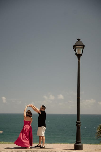 Old San Juan: Photoshoot Walking Tour - Callejon del Tamarindo: a compact first backdrop