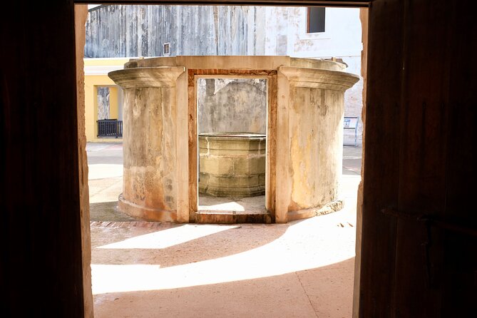 Old San Juan Walks; 2 Castles, El Morro and San Cristobal - Walking through Old San Juan to El Morro