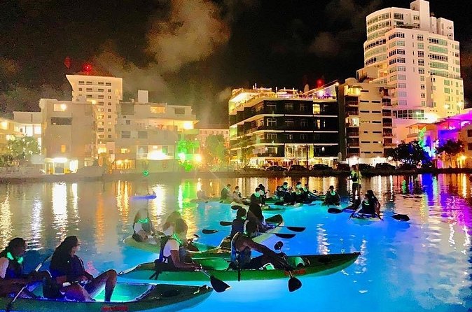 Paddle & Glow LED Kayaking - Guides who shape the outing