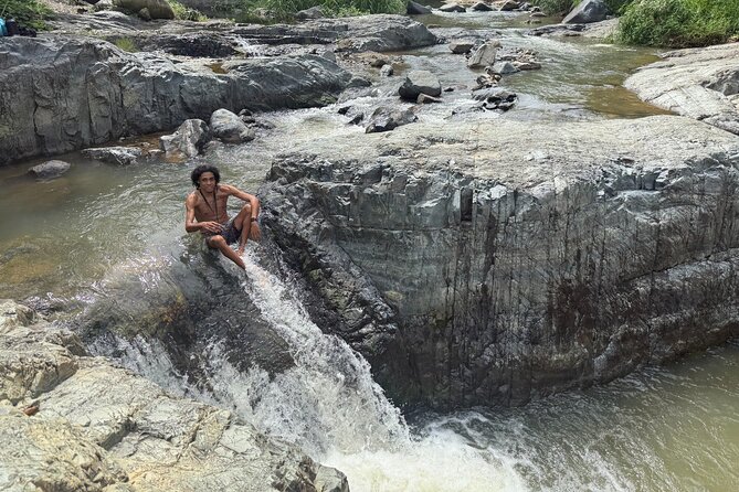 Pinones Bar Hopping Beach Food Tour & Caguas River Hidden Gem - Piñones and Loíza, where the food takes over