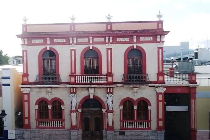 Ponce Historical City Tour - A walking tour around Plaza Las Delicias