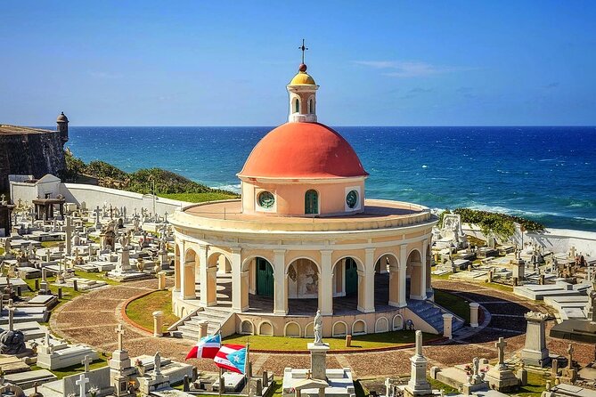 Private & Exclusive Historic Old and New San Juan Tours - Plaza Colón and the city behind the walls