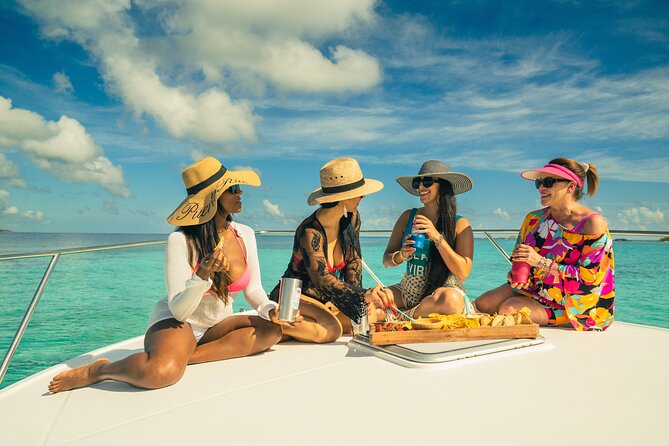 Private Luxury 36' Yacht from Fajardo to Icacos or Palomino - What six hours actually feels like