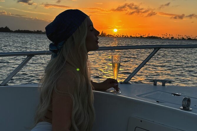 Private Old San Juan Bay Boat Sunset-Night Cruise - Key things to know before you book