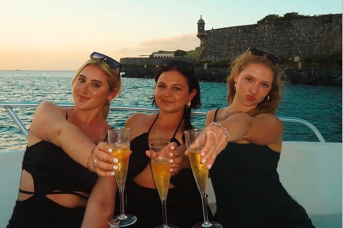 Private Old San Juan Bay Boat Sunset-Night Cruise - The guides make the difference