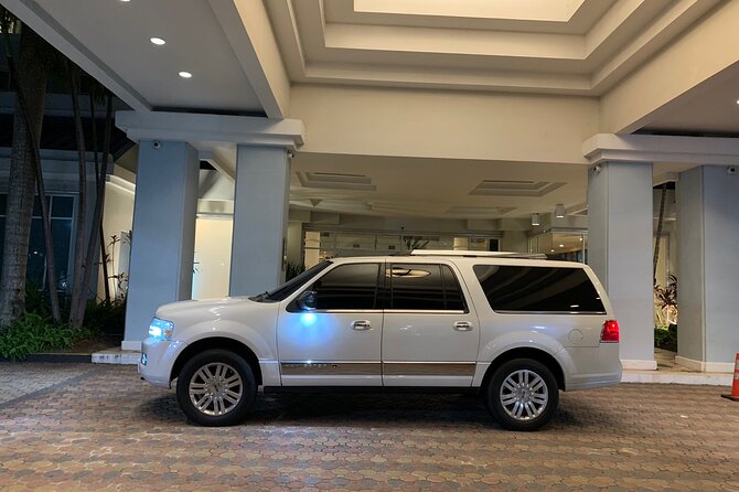 Private Transfer Puerto Rico:To or From Airports, Hotels &Cruises - A driver who helps you get your bearings