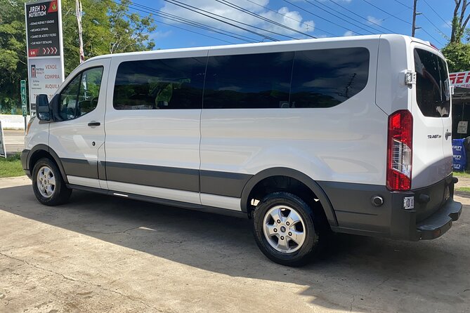 Private Transportation in San Juan Puerto Rico - Meeting your driver at Luis Muñoz Marín Airport