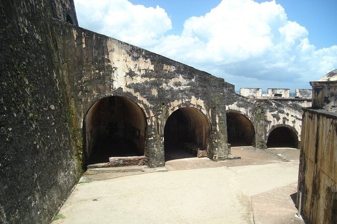 Private Walking Tour of Old San Juan, including forts - Plaza del Quinto Centenario and the Tótem Telúrico
