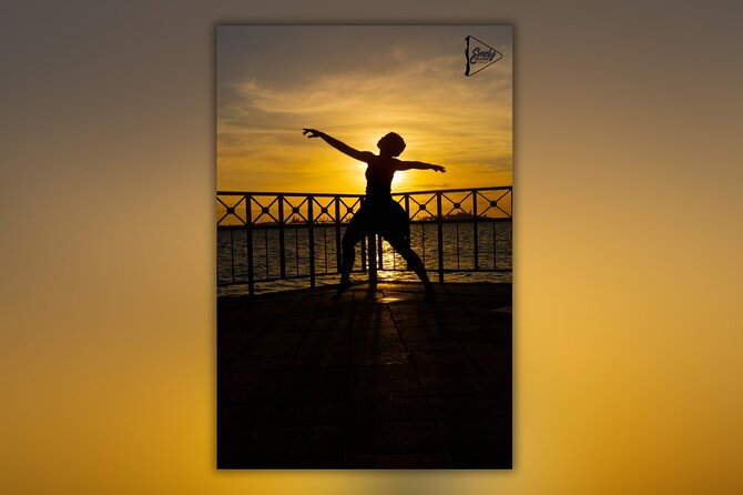 Professional Photoshoot in the Vibrant Streets of Old San Juan - What Emely brings to the session
