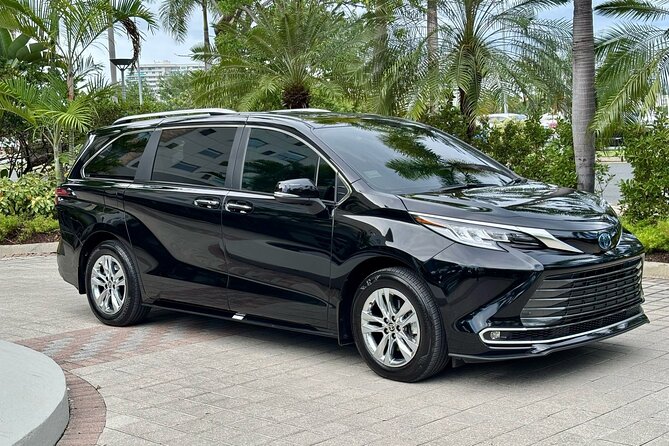 Puerto Rico Island Wide Transfers, Sienna Limited Luxury Minivan. - Key points at a glance