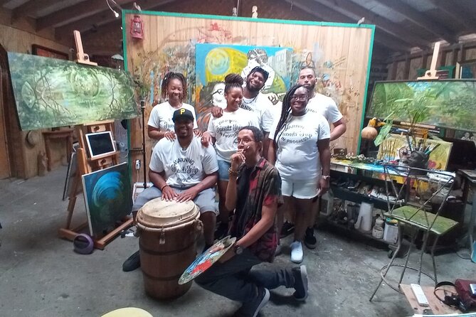 Puerto Rico: Lifestyle, Art, and Cultural Tour - Santurce murals and the art of looking closely