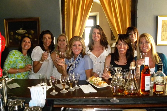 Rum Craft Cocktail Tour in San Juan - Rain, cancellations, and practical planning