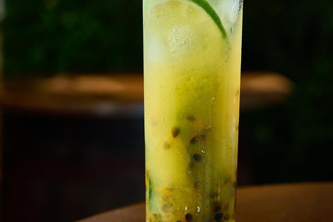 Rum Tasting: History, Tradition, Burgers and Mojitos! - Stories, music, and questions with a local guide