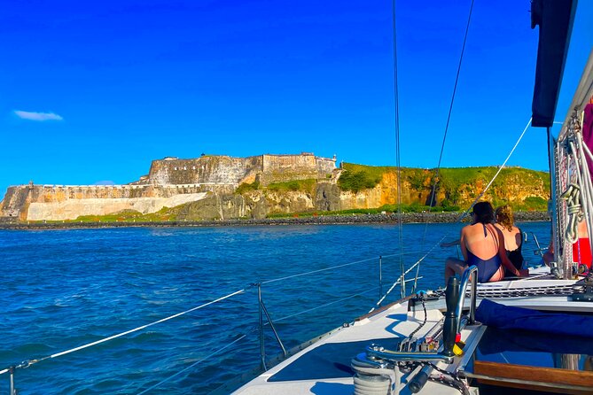 San Juan Bay Private Tour with Drinks and Tapas: 4+ people - Old San Juan Seen From the Bay