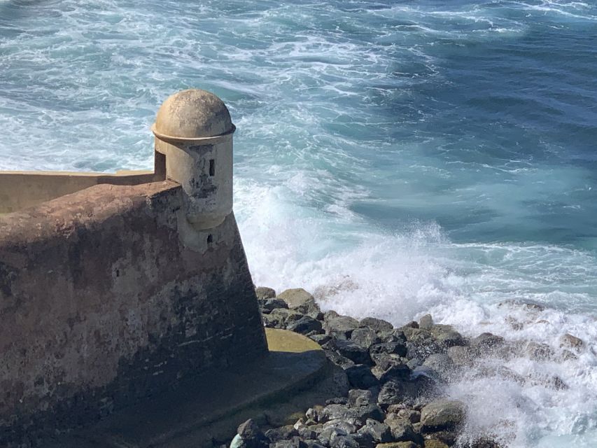 San Juan: Ghosts and Spooky History Walking Tour - Museo de las Américas and Fort Morro