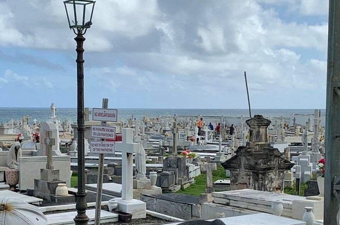 San Juan Haunted History Walking Tour - The chapel of Santo Cristo and miracle stories
