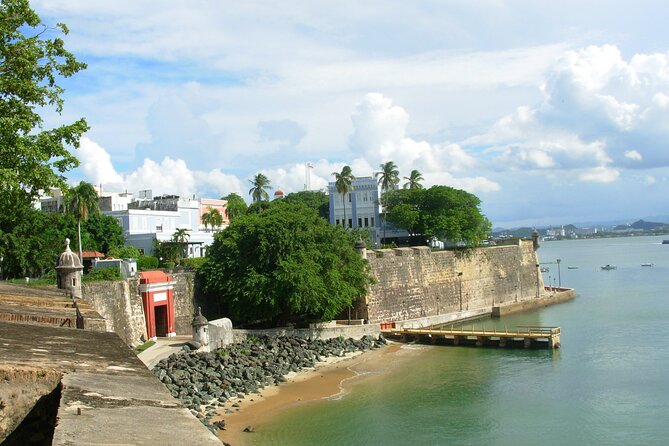 San Juan Highlights Driving Tour - Castillo San Cristobal adds the military story