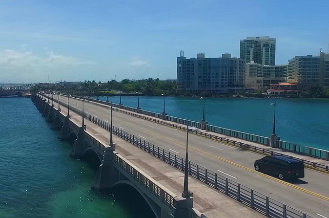 San Juan Luxury Private Round-Trip Transfer: SJU Airport - Cruise Pier - Hotel - Families, luggage, and group size