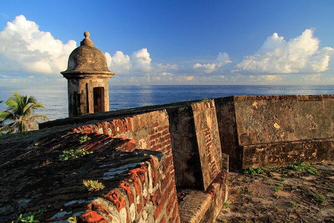 San Juan Self-Guided Walking Audio Tour - The cathedral, Puerta de San Juan, and the final stretch